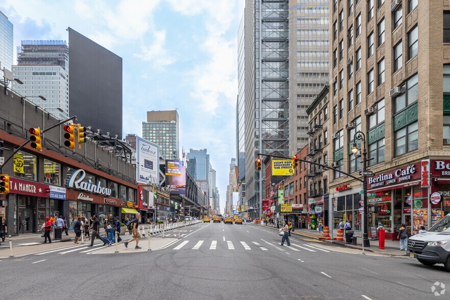 More Photos Of 601 Eighth Ave, New York Storefront For Lease