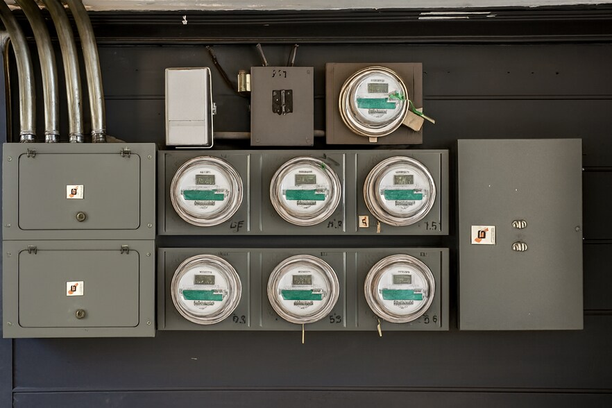 More Photos Of 4715 47th St, Woodside Apartments For Sale