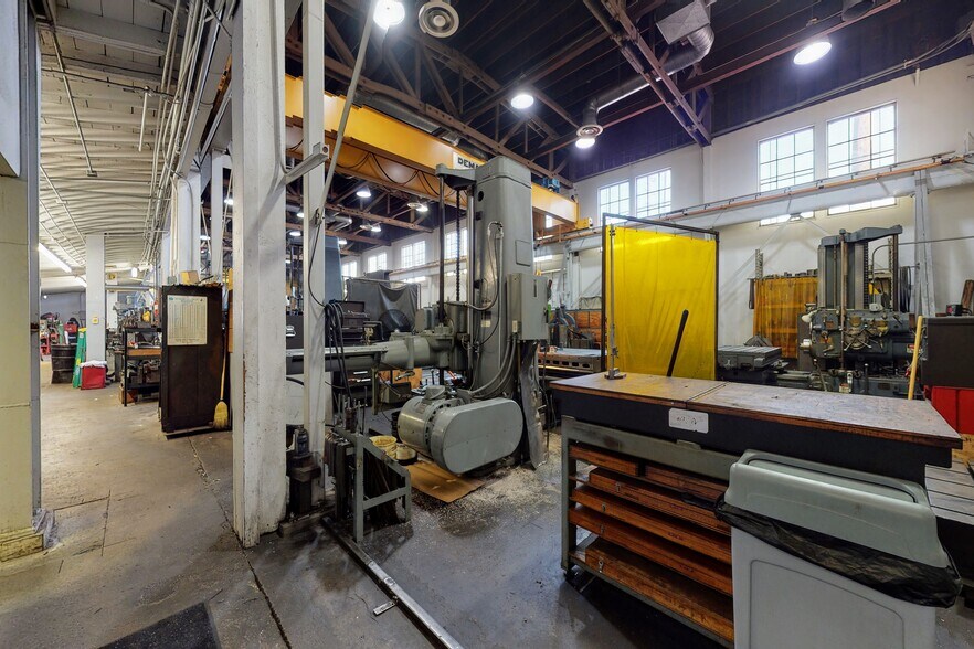 More Photos Of 3400-3470 Randolph St, Huntington Park Warehouse For Lease