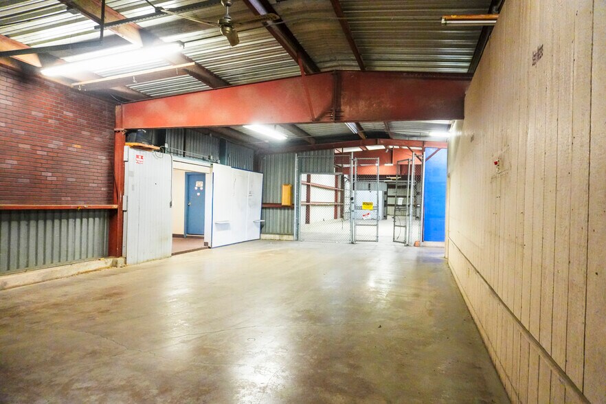 More Photos Of 4317 Agnes St, Corpus Christi Warehouse For Lease