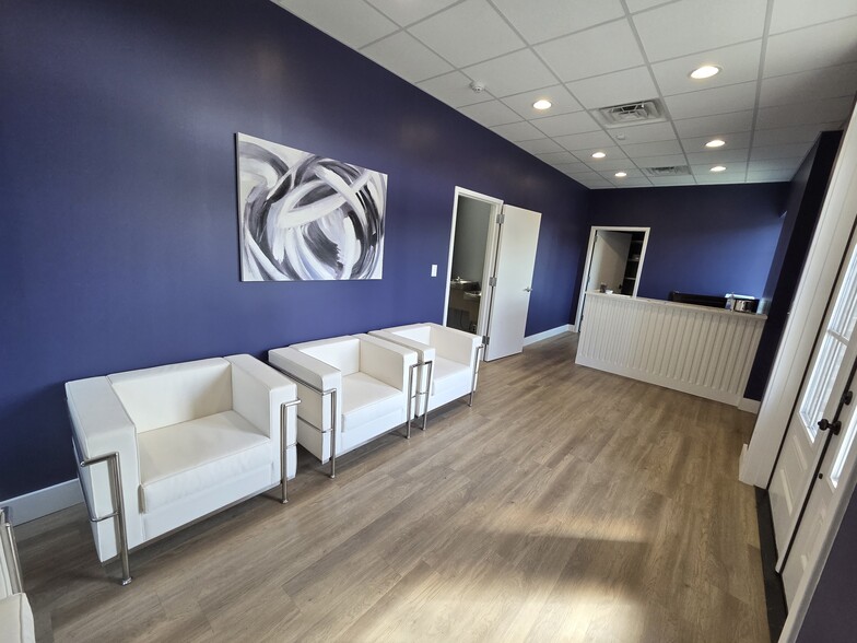 More Photos Of 6634 Summer Knoll Cv, Bartlett Medical For Lease