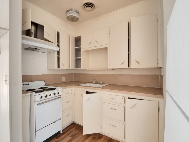 More Photos Of , Hamilton Multifamily For Sale