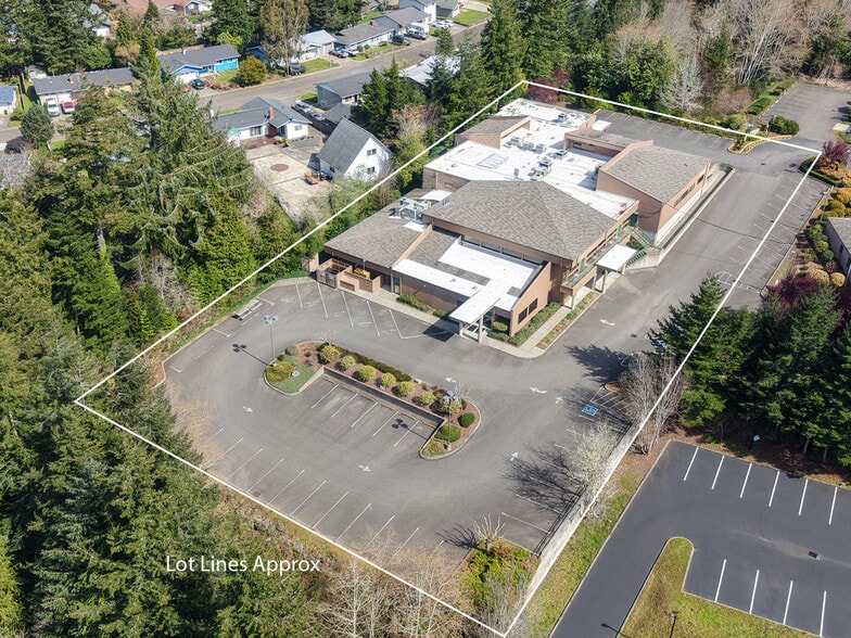 More Photos Of 2699 N 17th St, Coos Bay Medical For Sale