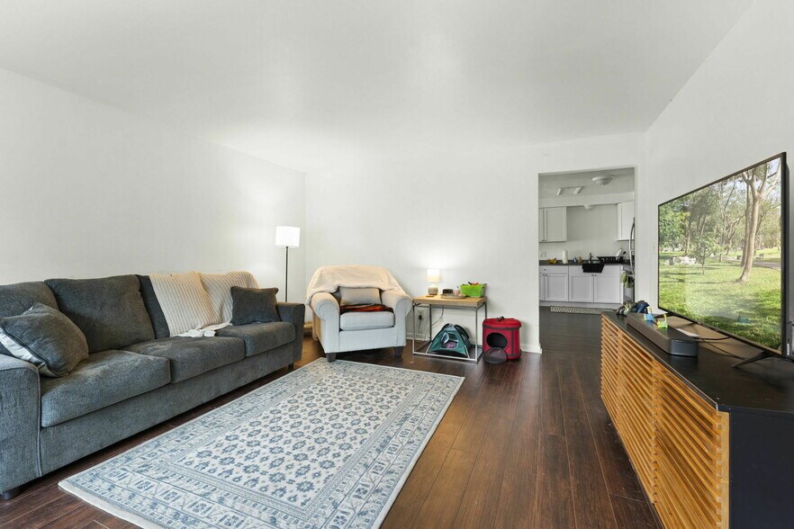 More Photos Of 101 Hooper Rd, Endicott Apartments For Sale