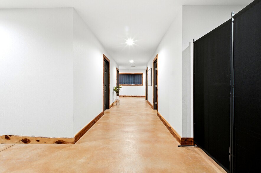 More Photos Of 55 Heritage Rd, Gordonville Office Residential For Sale