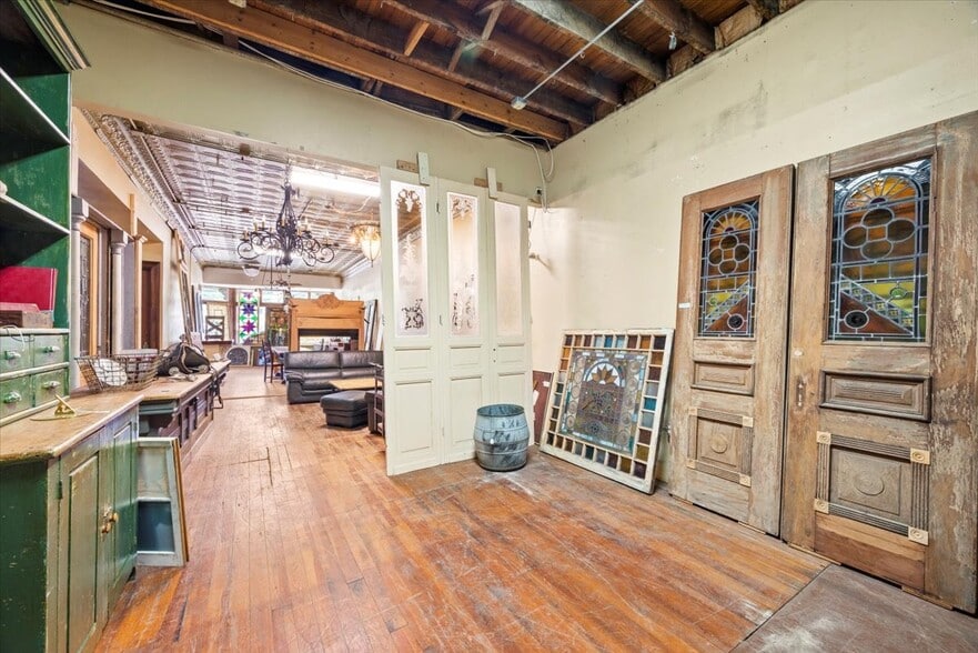 More Photos Of 207 Adams Ave, Canonsburg General Retail For Sale