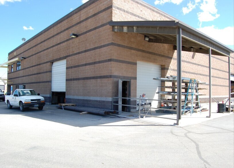 More Photos Of 2561 Business Pky, Minden Warehouse For Lease