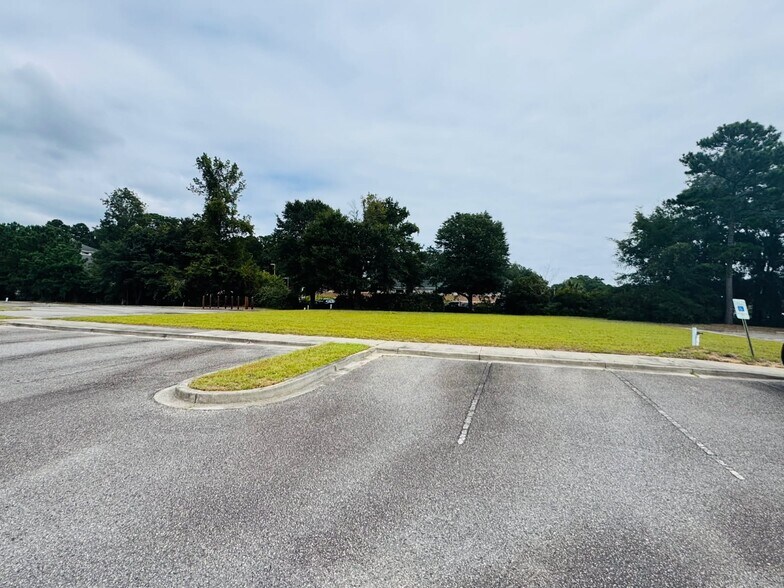 More Photos Of 9601 Ocean Hwy, Pawleys Island Office For Lease