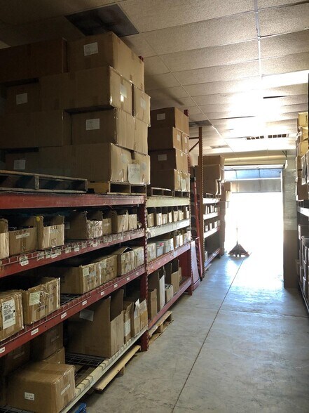 More Photos Of 3500 Dime Cir, Austin Warehouse For Lease
