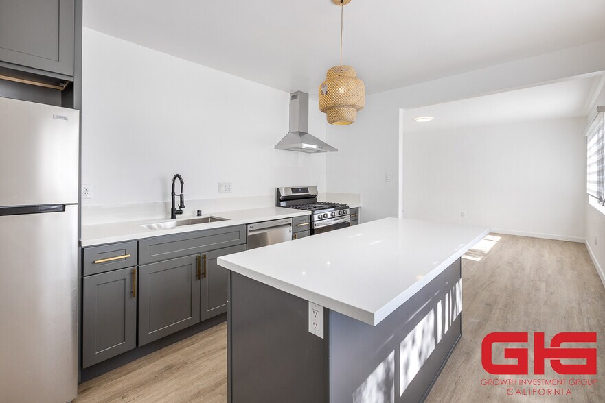 More Photos Of 521 E Live Oak Ave, Arcadia Apartments For Sale