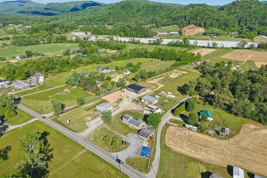 More Photos Of 1448 Cane Creek Rd, Fletcher Specialty For Sale