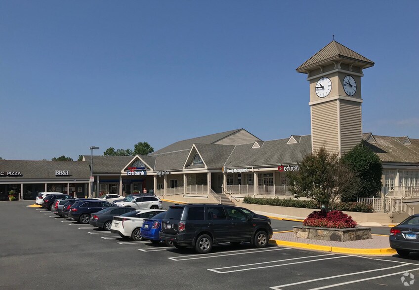 Primary Photo Of 9812 Falls Rd, Potomac Freestanding For Lease