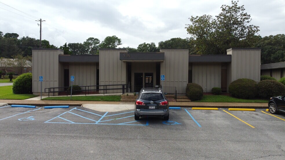 More Photos Of 574 Azalea Rd, Mobile Unknown For Lease
