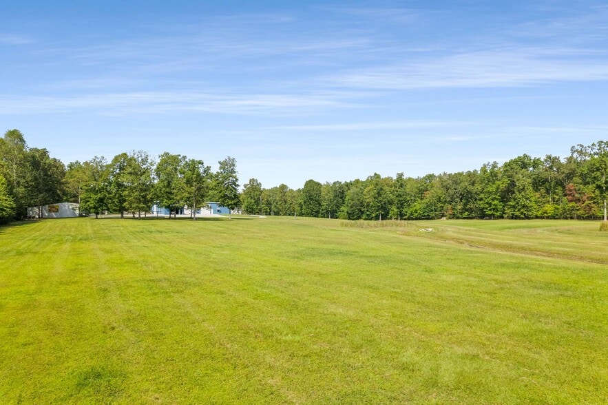 More Photos Of 456 Lakewood Park Rd, Beechgrove General Retail For Sale