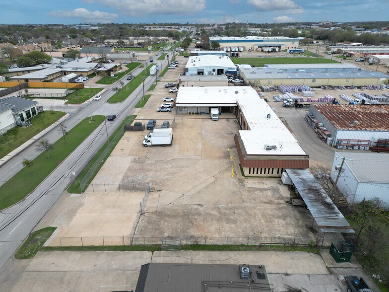 More Photos Of 910 W Kearney St, Mesquite Warehouse For Sale