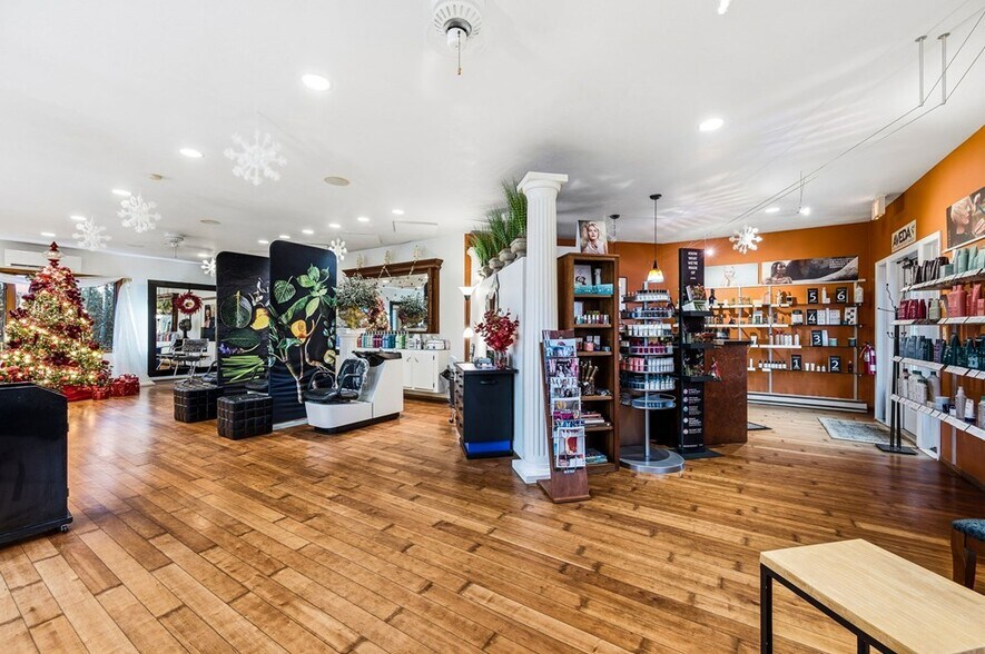 More Photos Of 7828 Highway 42, Egg Harbor Storefront For Sale