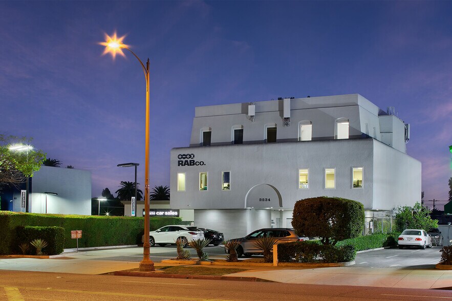 More Photos Of 2234 E Colorado Blvd, Pasadena Medical For Sale