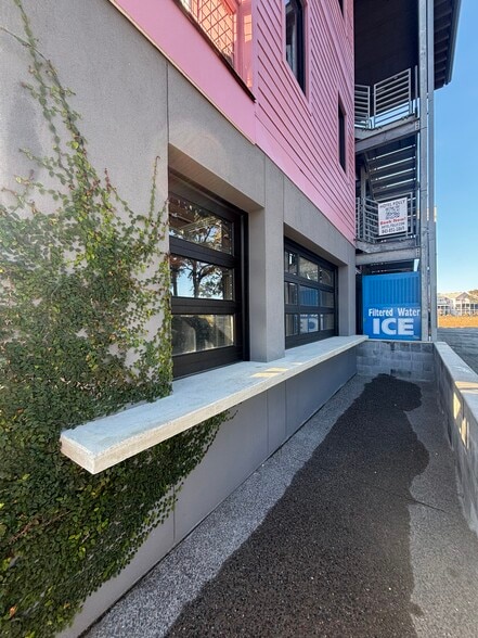 More Photos Of 87 Center St, Folly Beach Restaurant For Lease