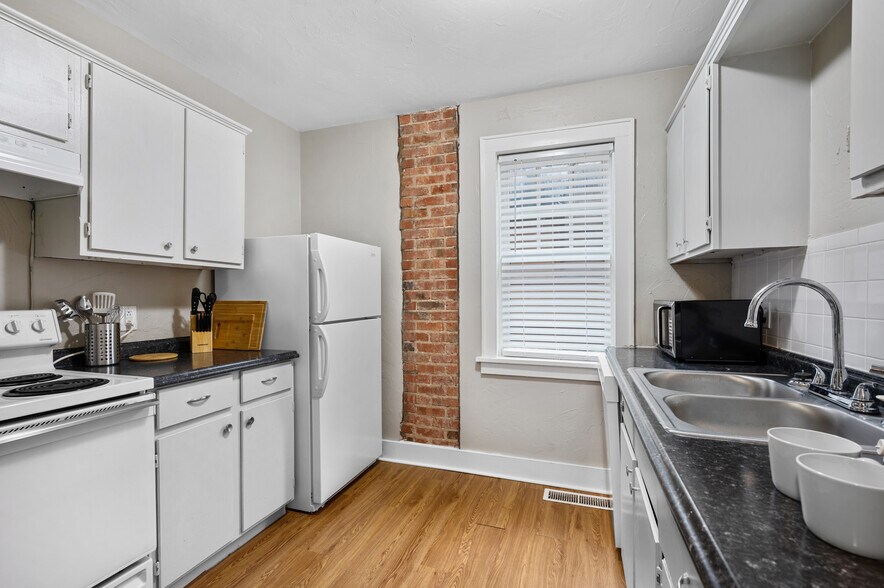 More Photos Of 515 NW 20th St, Oklahoma City Apartments For Sale