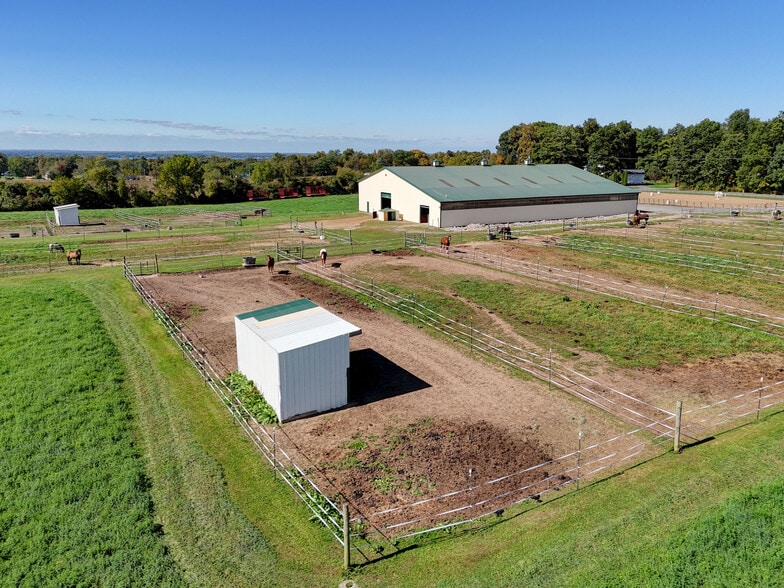 More Photos Of 1262 Fitzpatrick Rd, Auburn Specialty For Sale