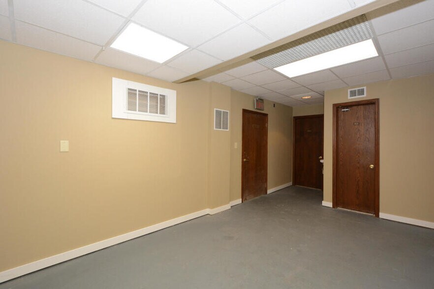 More Photos Of 1112 S 60th St, Milwaukee Daycare Center For Sale