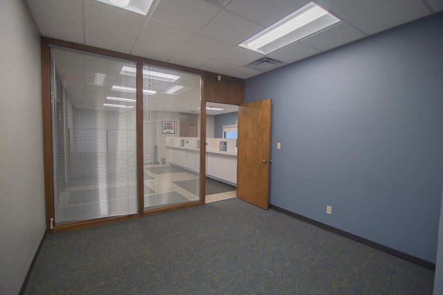 More Photos Of 101 W Monroe St, Bangor Bank For Sale