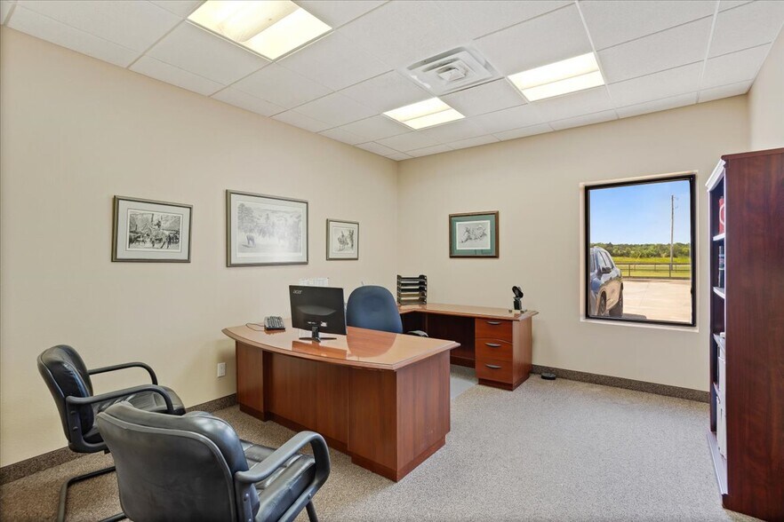 More Photos Of 350 Nails Crossing Rd, Caddo Warehouse For Sale