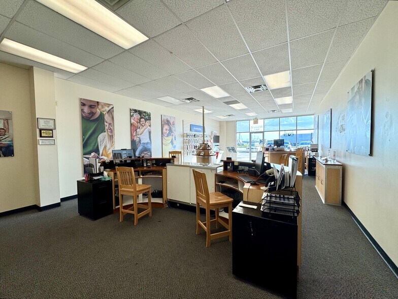 More Photos Of 210 Frontier St, Lexington Storefront Retail Office For Lease