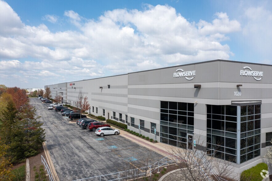 More Photos Of 1020 Davey Rd, Woodridge Warehouse For Lease