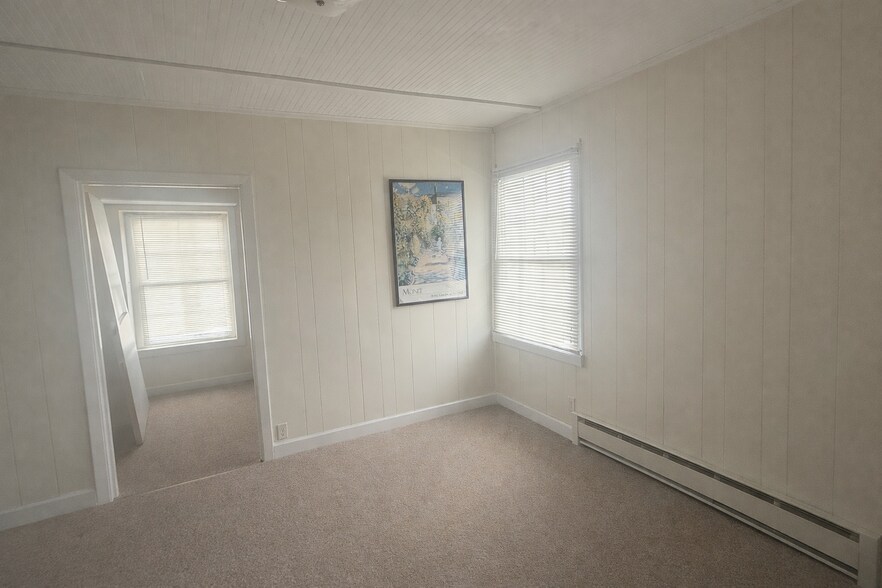 More Photos Of 328 Tellico St, Madisonville Office For Sale