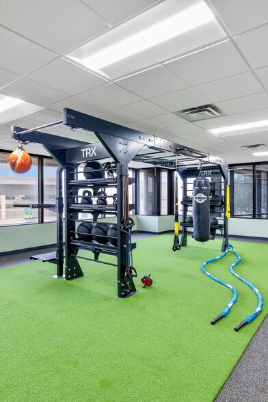 More Photos Of 8390 Lyndon B Johnson Fwy, Dallas Medical For Lease