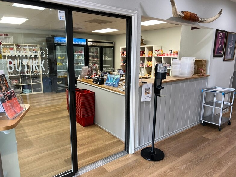 More Photos Of 4309 Young St, Pasadena Religious Facility For Sale