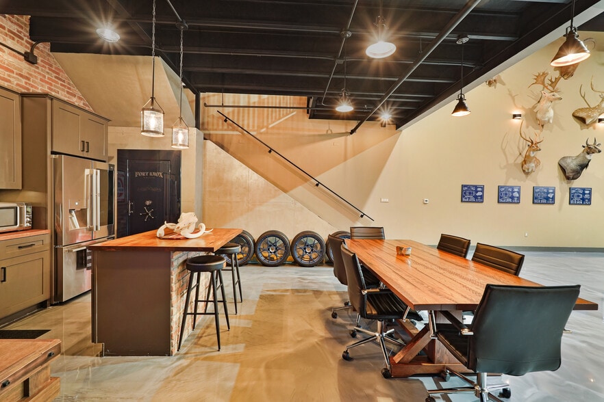 More Photos Of 1435 FM 1463 Rd, Katy Showroom For Sale