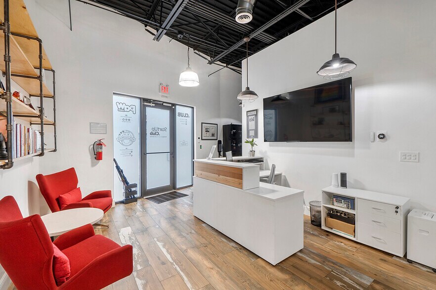 More Photos Of 701-705 N Andrews Ave, Fort Lauderdale Coworking Space