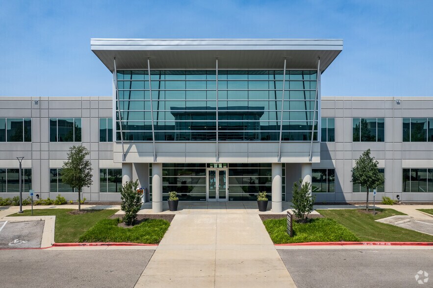 More Photos Of 13620 Ranch Road 620 N, Austin Unknown For Lease