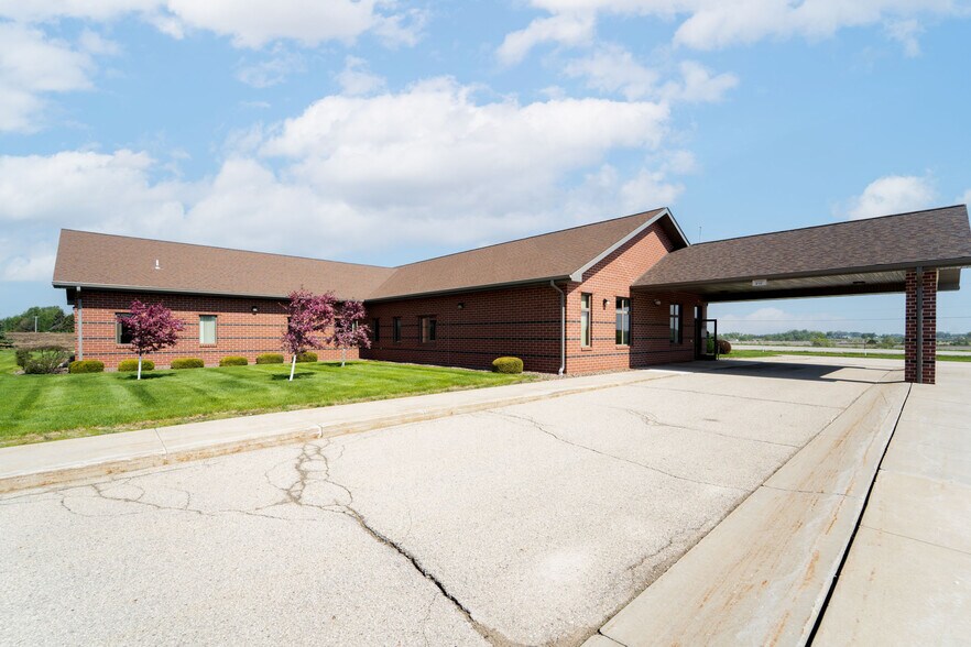 More Photos Of 790 Eastgate Dr, Ripon Medical For Sale
