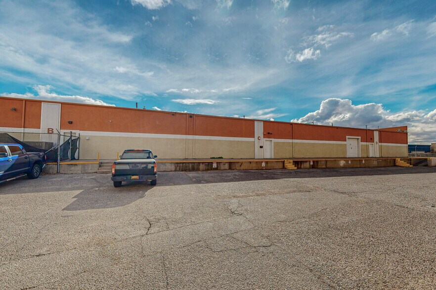 More Photos Of 1823 Commercial St NE, Albuquerque Warehouse For Sale