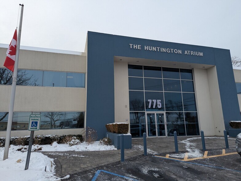 More Photos Of 775 Park Ave, Huntington Medical For Sale