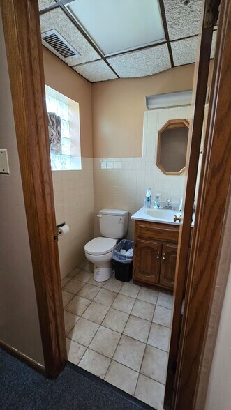 More Photos Of 17704-17718 Oak Park Ave, Tinley Park Office For Sale