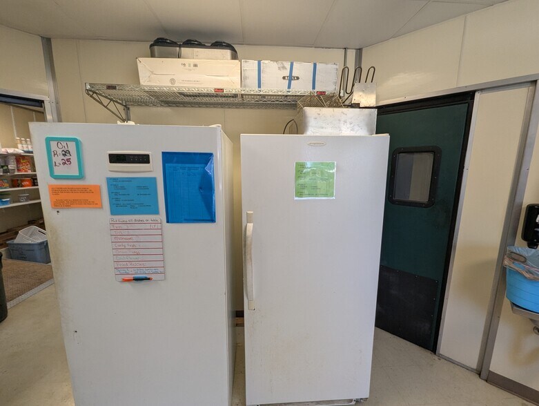 More Photos Of 1221 S Laramie, Peoria Freestanding For Sale