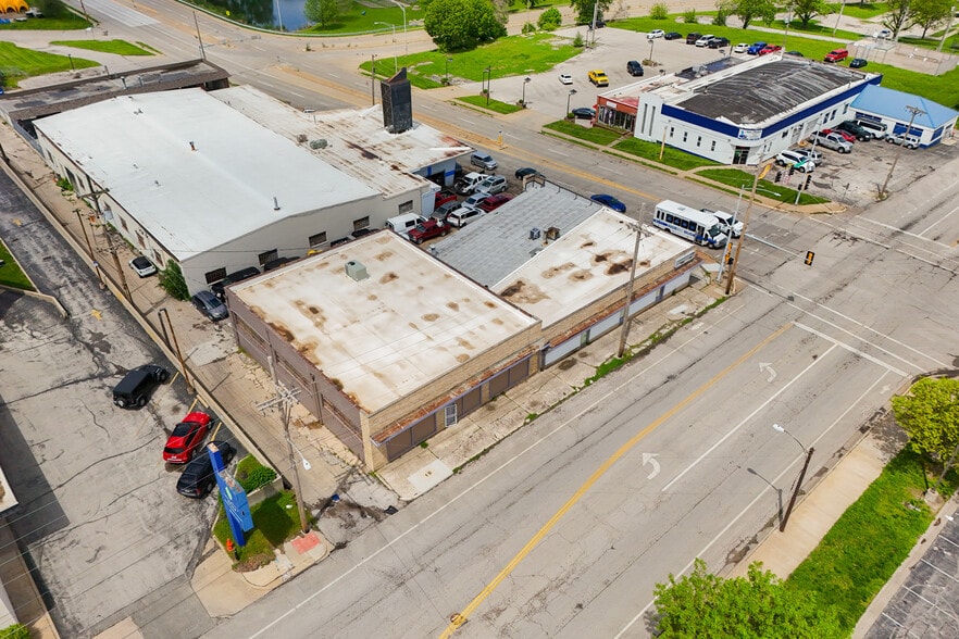 More Photos Of 1016-1020 N 10th St, Kansas City Light Distribution For Sale