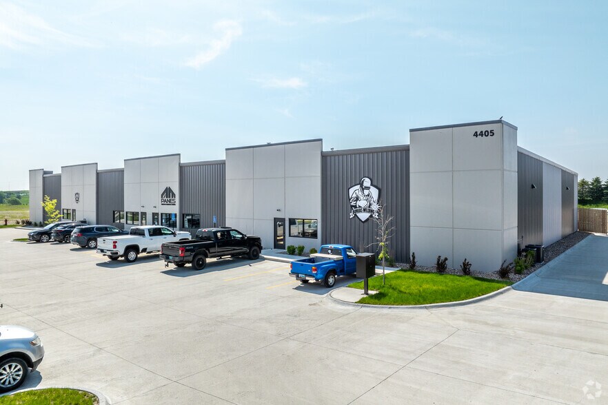 Primary Photo Of 4405 SE Beisser Dr, Grimes Warehouse For Lease