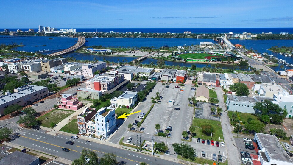 More Photos Of 215 S Palmetto Ave, Daytona Beach Office For Sale