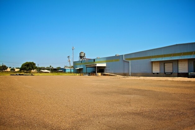 More Photos Of 715 W Pike St, Weslaco Warehouse For Sale