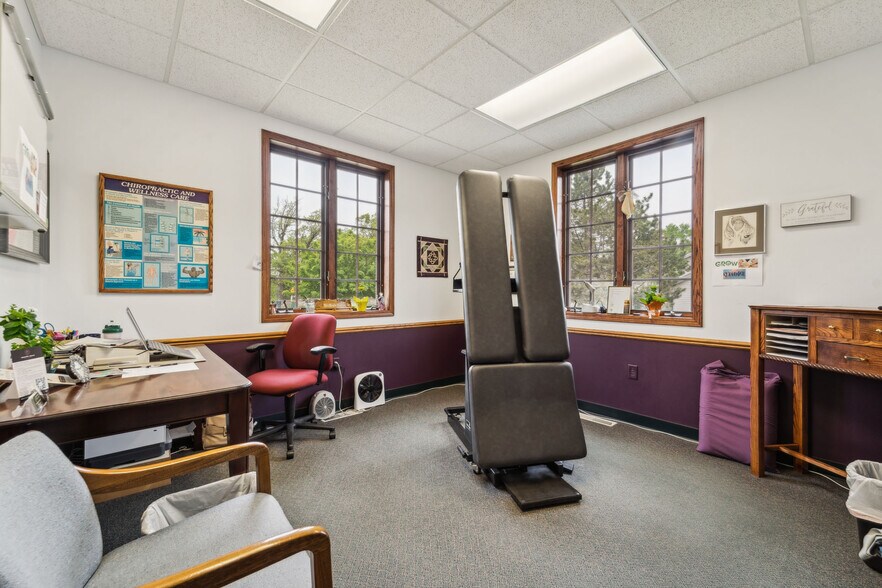 More Photos Of 952 S Park Ave, Fond Du Lac Medical For Sale