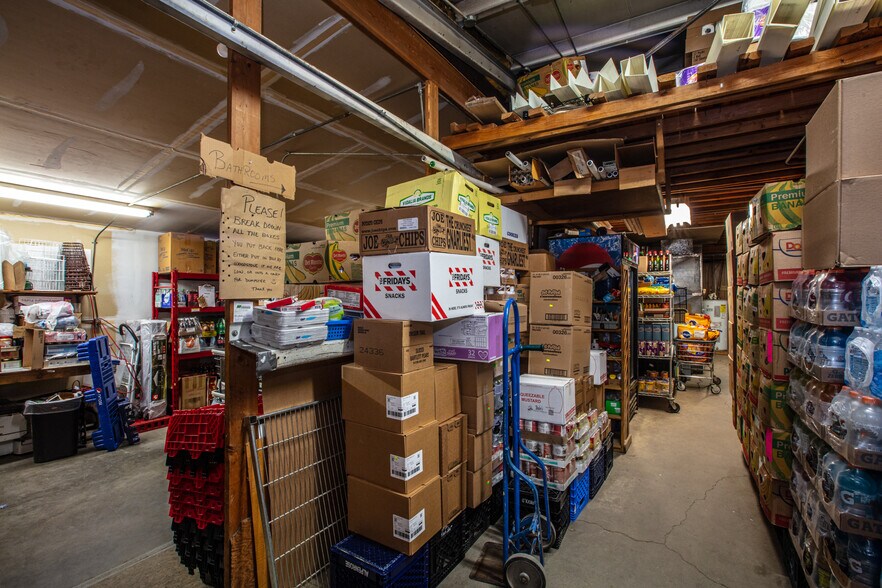 More Photos Of 118 4th ave, Clark Fork Supermarket For Sale
