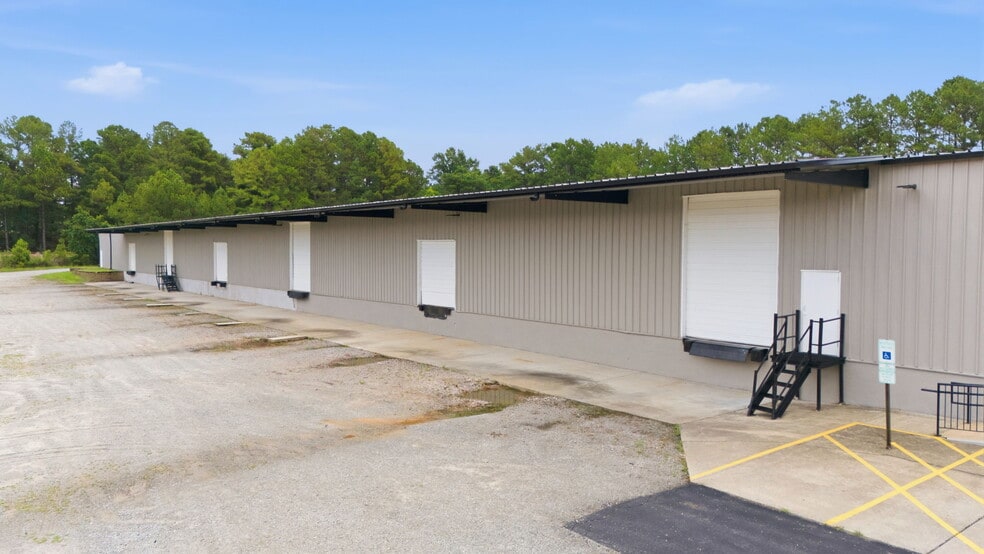 More Photos Of 1730 Five Points Ln, Fuquay-Varina Warehouse For Lease