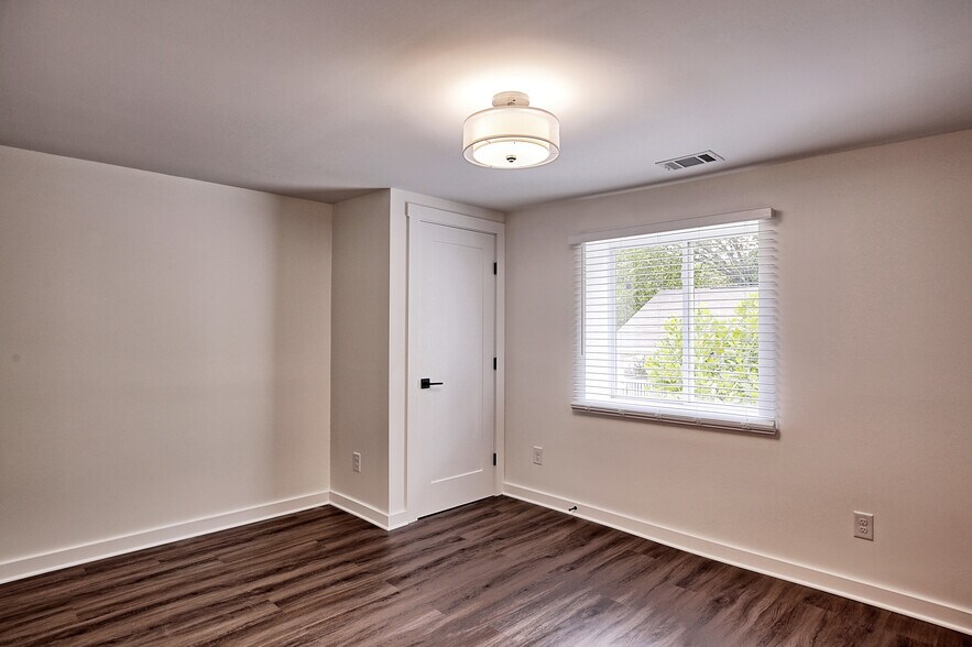 More Photos Of 1026 Ashby Grv SW, Atlanta Apartments For Sale