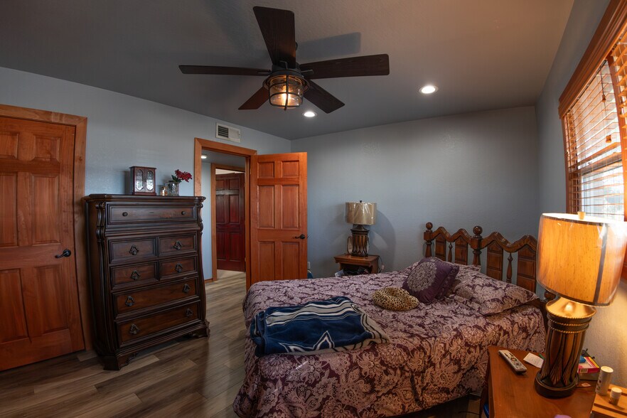 More Photos Of 1000 N 5th St, Kenedy Land For Sale
