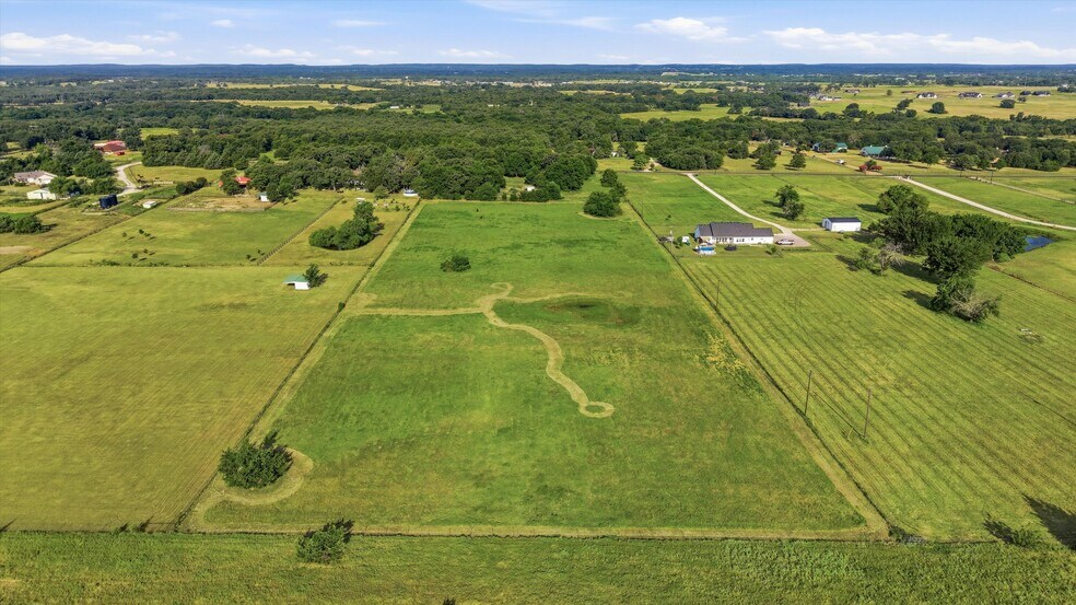 More Photos Of 1614 W Line Rd, Whitesboro Land For Sale
